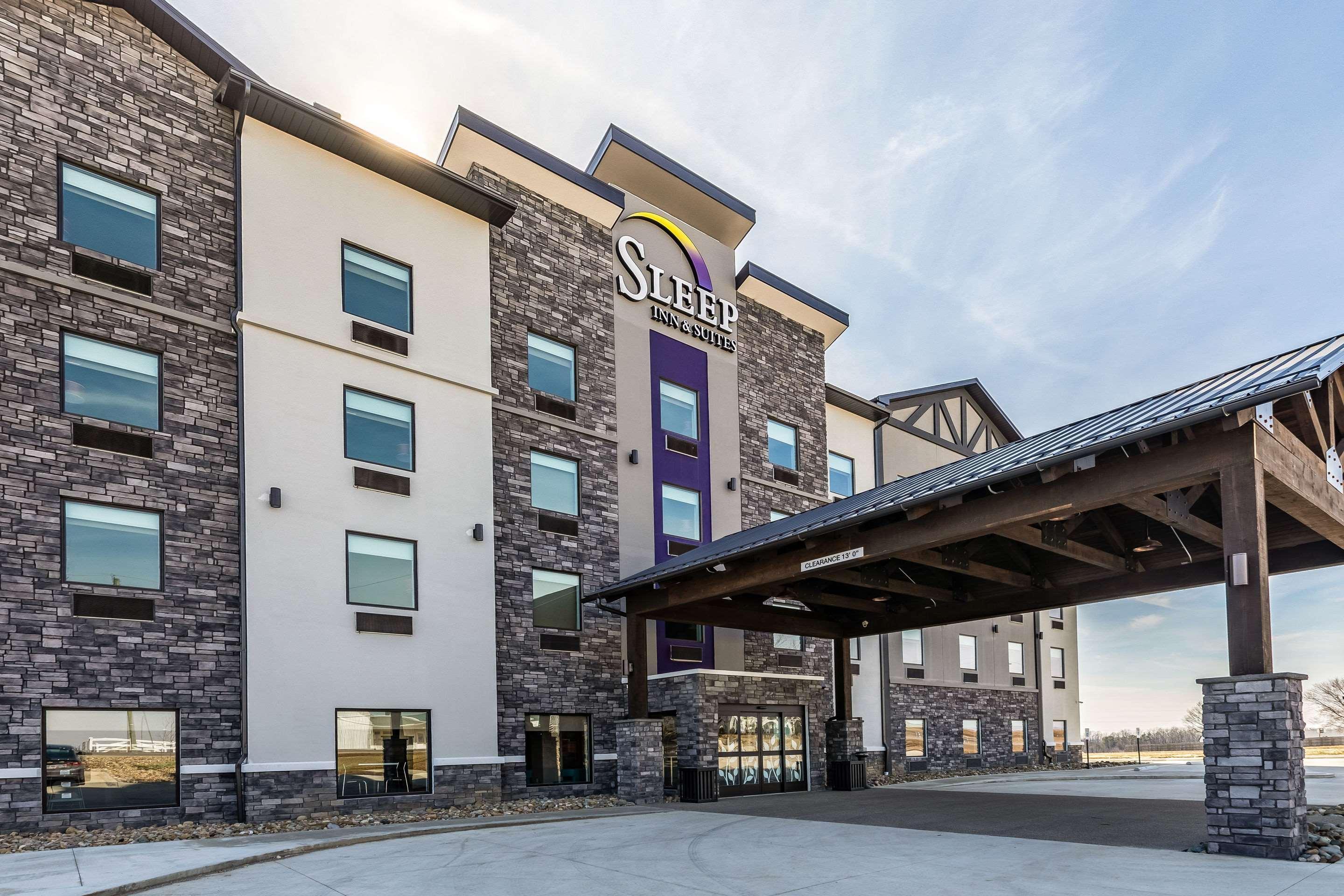 Sleep Inn & Suites Mt Hope Near Auction & Event Center Millersburg Exterior photo